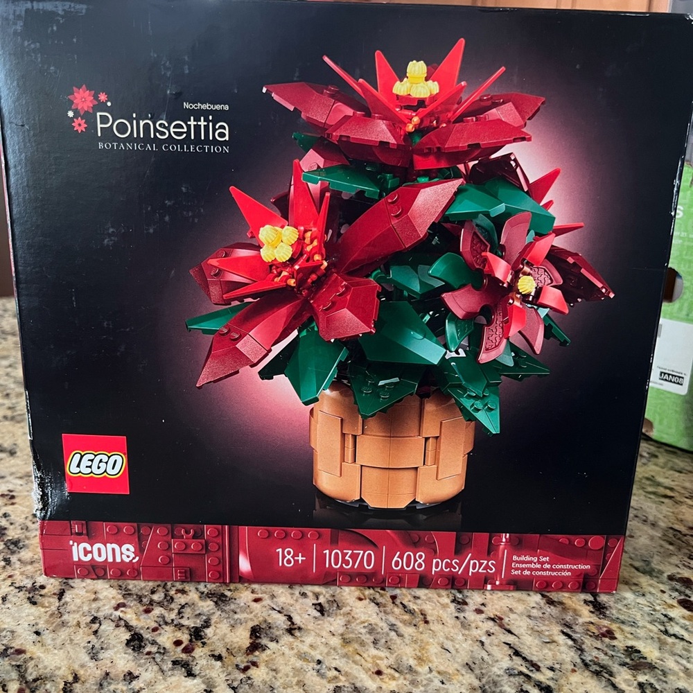 BRAND NEW! In the box Lego Poinsettia set